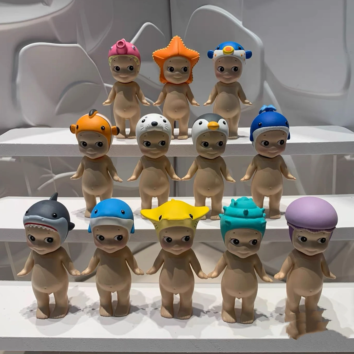 

Sonny Angel Mini Figure New Marine Series Blind Box toy for girl Mystery Box Starfish Blowfish Manta Penguin Shell SAS65383