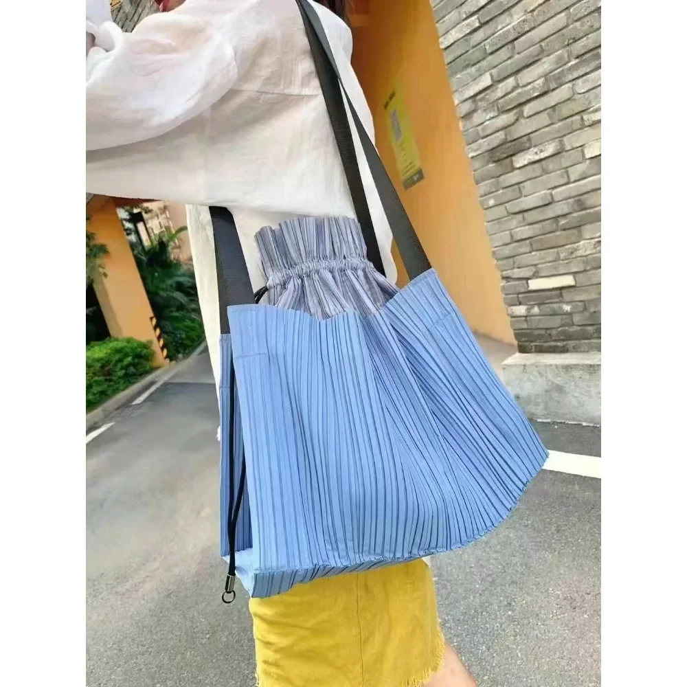 Miyake Original Pleated Drawstring Pocket Tote Bag Hundred Niche Small Bag Fashion Personalized Pleated Bag