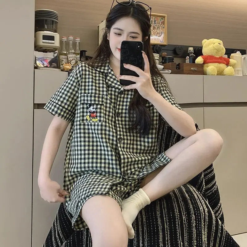 

Женский летний пижамный комплект из 2 предметов: футболка с отложным воротником и шорты с принтом Микки Мауса, милый свободный домашний костюм для девочек, подарок