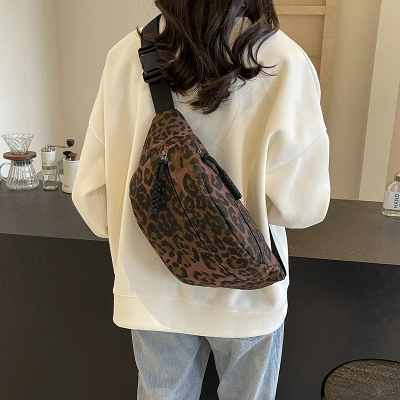 Fashion Leopard Print Waist Bag Street Trend Fanny Pack Woman Chest Pack Canvas Belt Bag Female Designer Shoulder Crossbody Bags