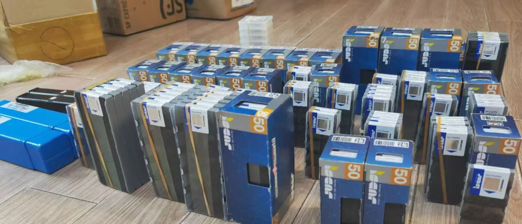 

Hard alloy cutting blades GIG 1.85-0.15 IC908