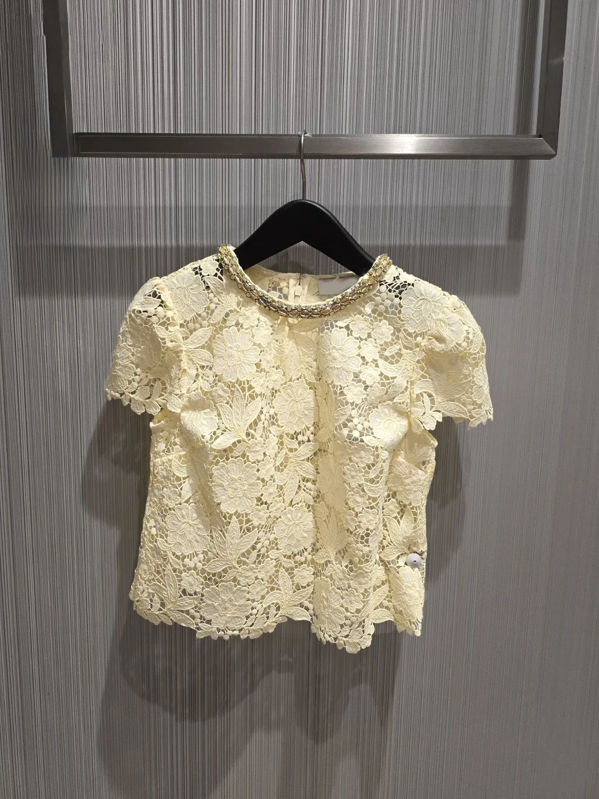 

Yellow Hollow out Lace Shirt HEIDD Elegant Style Slim Fit Polyester Fiber Short Sleeve round Neck Design for Women