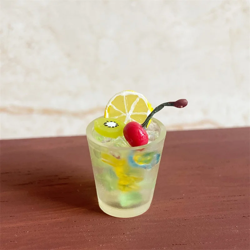 Domek dla lalek Mini Kolorowy Mini Fruit Ice Drink Cup Kuchnia Jedzenie Zabawka Model Domek dla lalek Scena Dekoracja Akcesoria Fotografia Rekwizyty