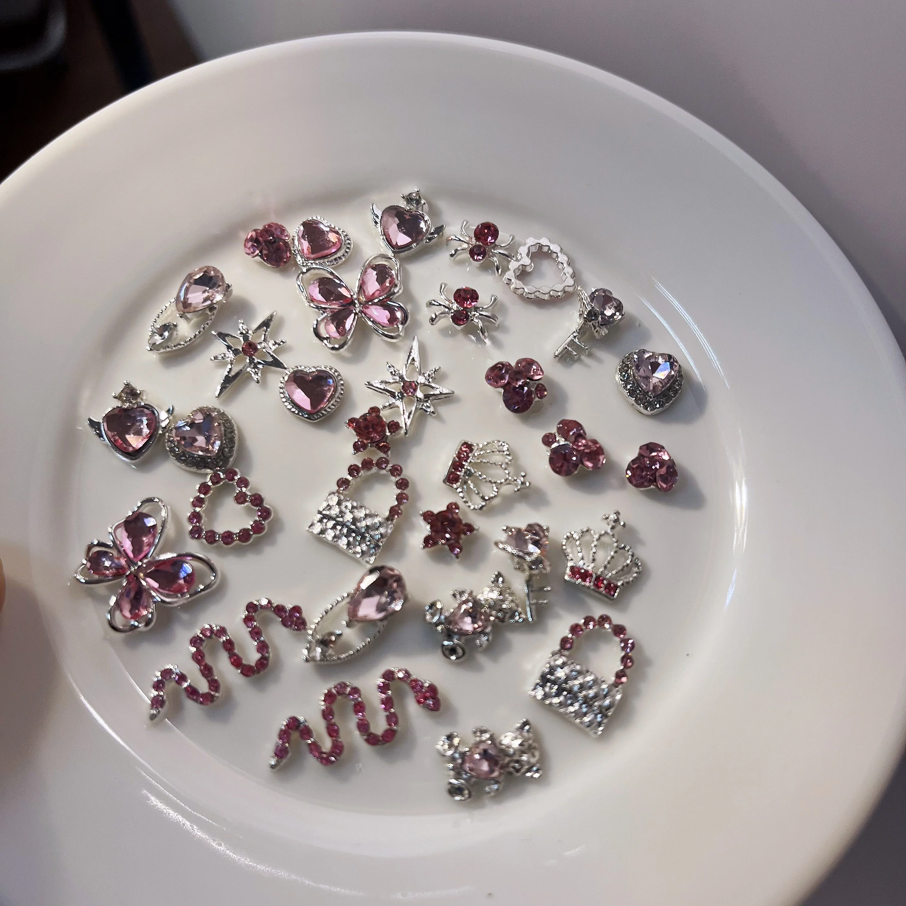 1 paquet de 20 à 80 pièces 3D papillon coeur et diamant rose formes Nail Art luxe strass alliage métallique bricolage accessoires fournitures d'art des ongles