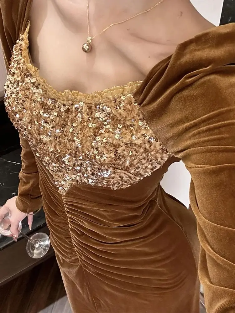 Рисунок 6 - Вечернее платье в европейском стиле