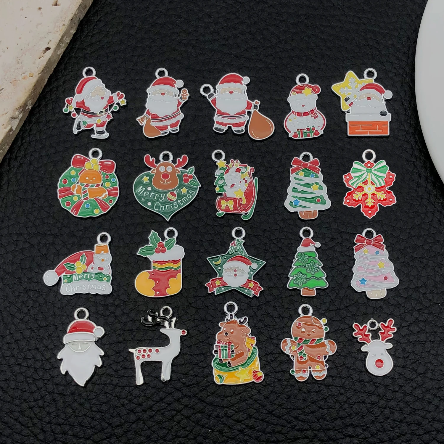 

Mix 20pcs/Drop Oil White K Christmas Accessories Series Jewelry Making DIY Craft Halloween Easter Thanksgiving Fashion Accessory