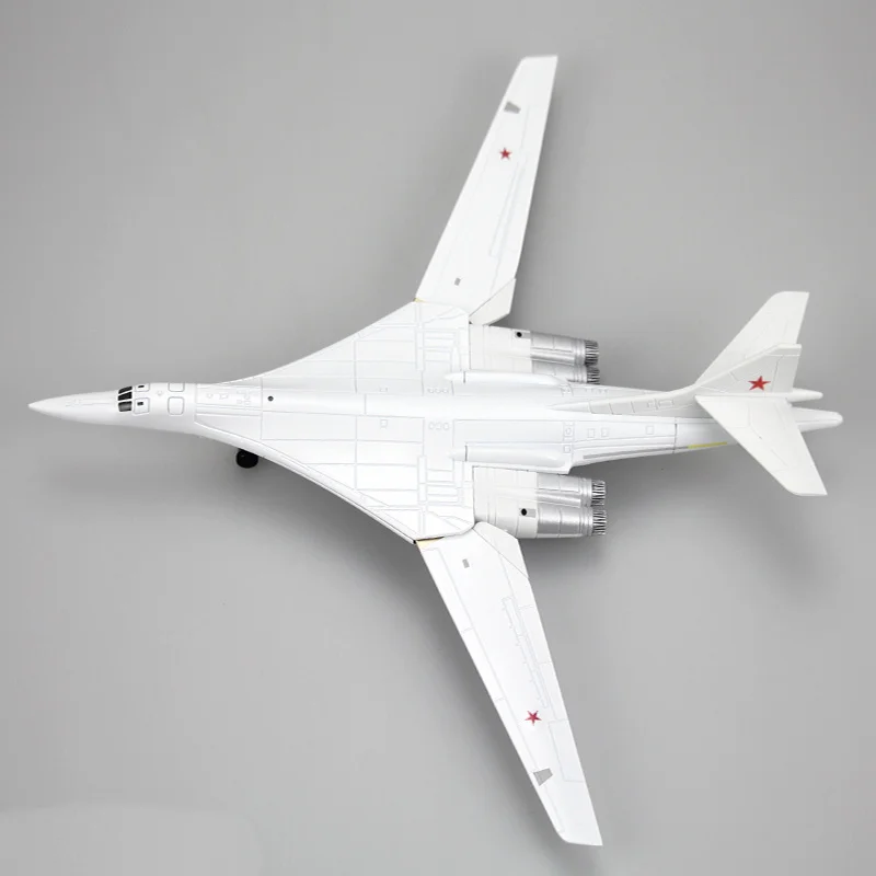 Simulation 1:200 Figure 160 White Swan Aircraft Model Alloy Finished Tu-160 Bomber Toy Ornament Collection desktop