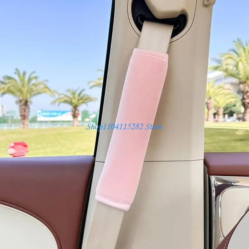 

Comfortable Children's Seatbelt Shoulder Guard Prevents Neck Irritation with Easy to Clean Fabric For Comfortable Rides