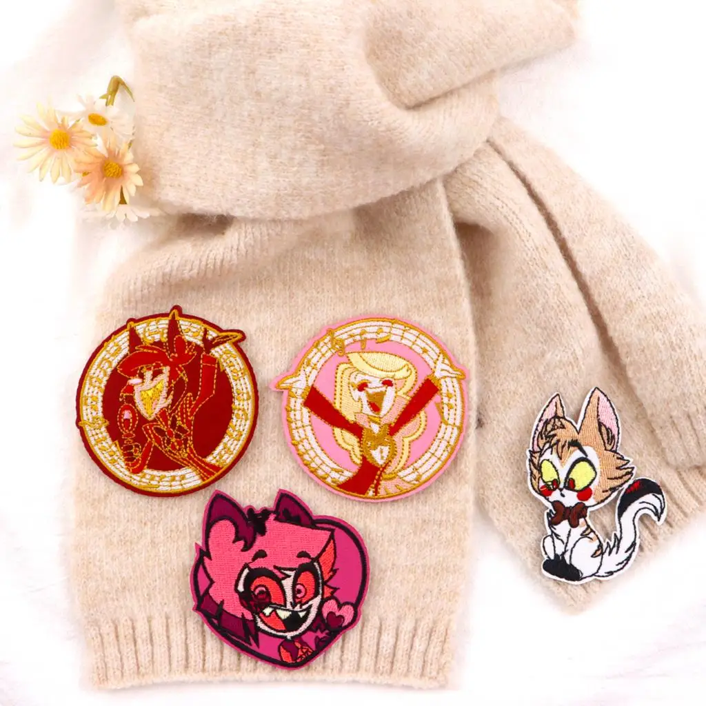 Fox Anime New Fashion DIY Patch on Clothes Hat Bag Women Cute Fabric Patches Sew Exquisite Stickers Akcesoria