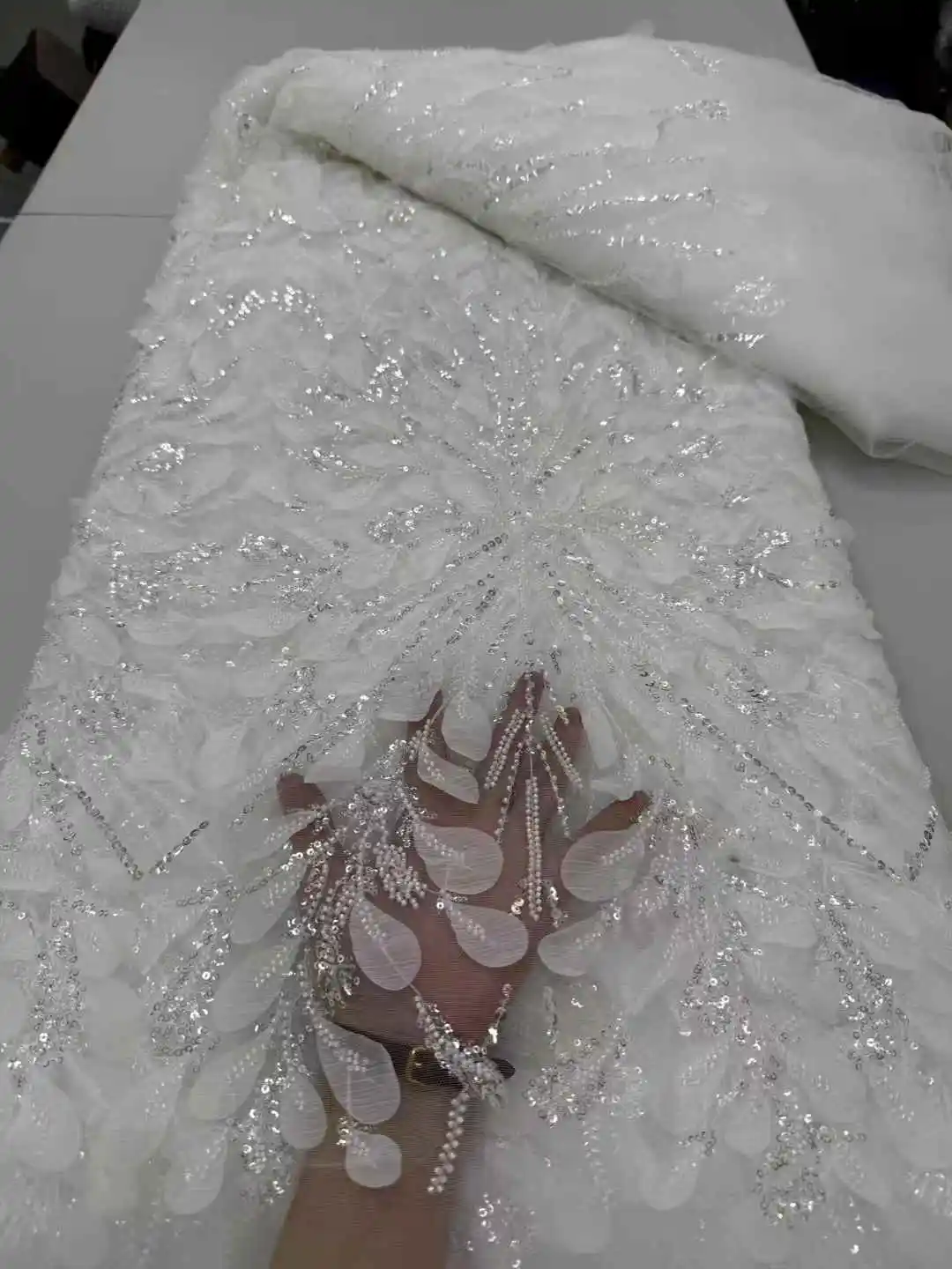 

2025 White 5 Yards Latest Best Quality Delicate Very Soft 3D Embroidered Lace Tulle lace Fabric For Bridal Wedding Evening Dress