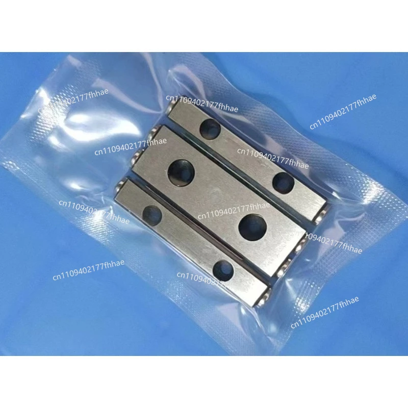VRM1020 30 VRM2030 45 60 75 3050 75 100/125 4080 Cross Roller Guide