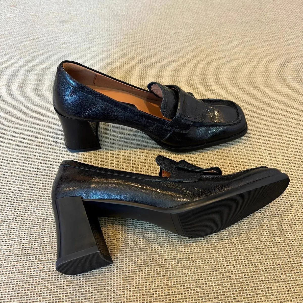 

Women Square Toe Loafers Thick Heels High Heels Single Shoes Retro Fashion Leather Shoes Outdoor Shallow Mouth Women Shoes