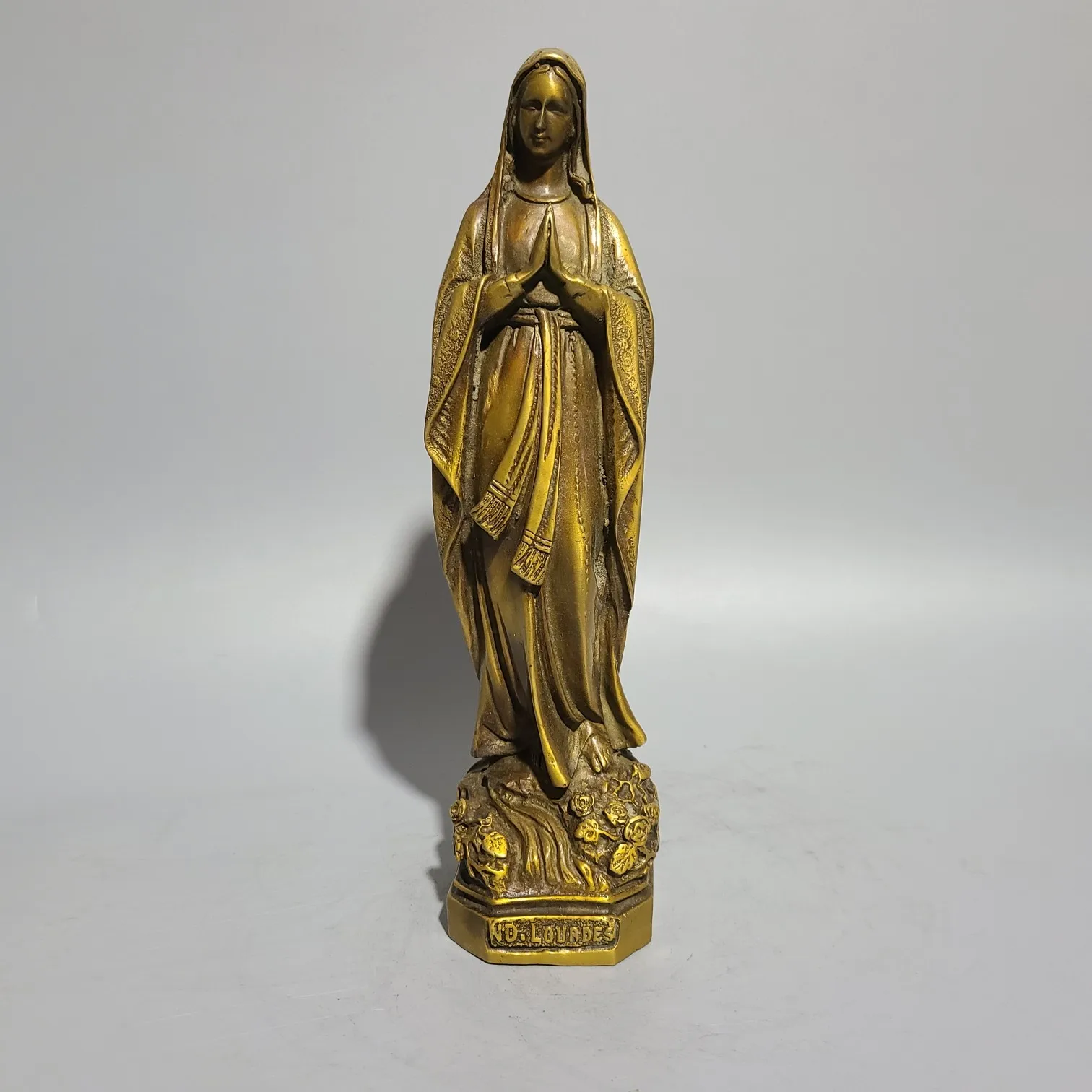Catholic Mary Goddess Statue Madonna Virgin Mary Ornament Statue Jesus Brass Home Decor Christmas Ornament Gift