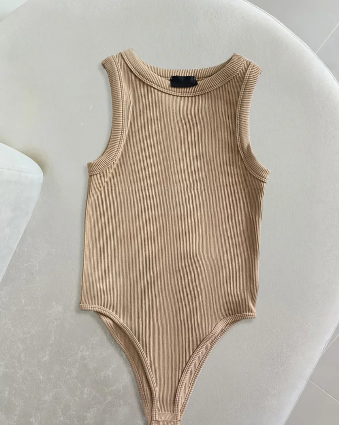

Round neck sleeveless jumpsuit slim fit vest