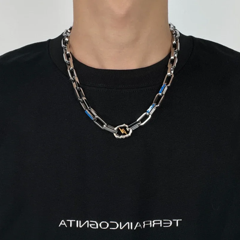 Lightning design titanium steel necklace for men, niche design, colorfast collarbone chain, thick chain accessory