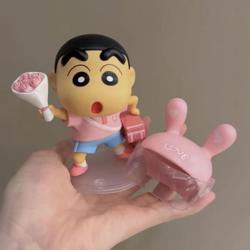

Crayon Shinchan New Cute Sending Flower Figure Model Car Desktop Ornament Romantic Gift Surprise Exprion of Love for Girlfriend