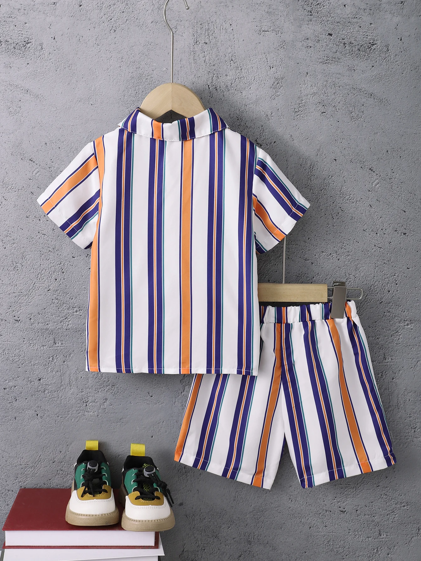 Summer Cool Boys Short Sleeves Striped Two-Piece A Gentleman\'s Suit For 4-7 Years Old Kids