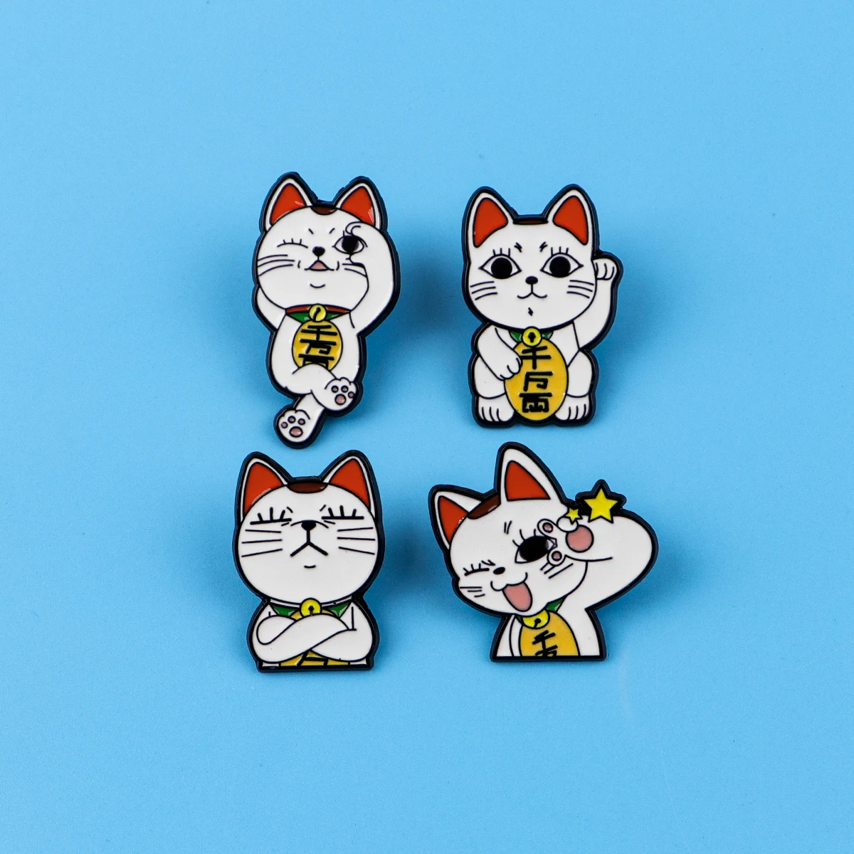 4 szt. Anime Przypinki Emaliowane Potwory Kreskówkowe Koty Odznaki na Plecak Broszki Damskie Przypinki do Klapy Kapelusza Akcesoria Cosplay Zabawki Prezenty