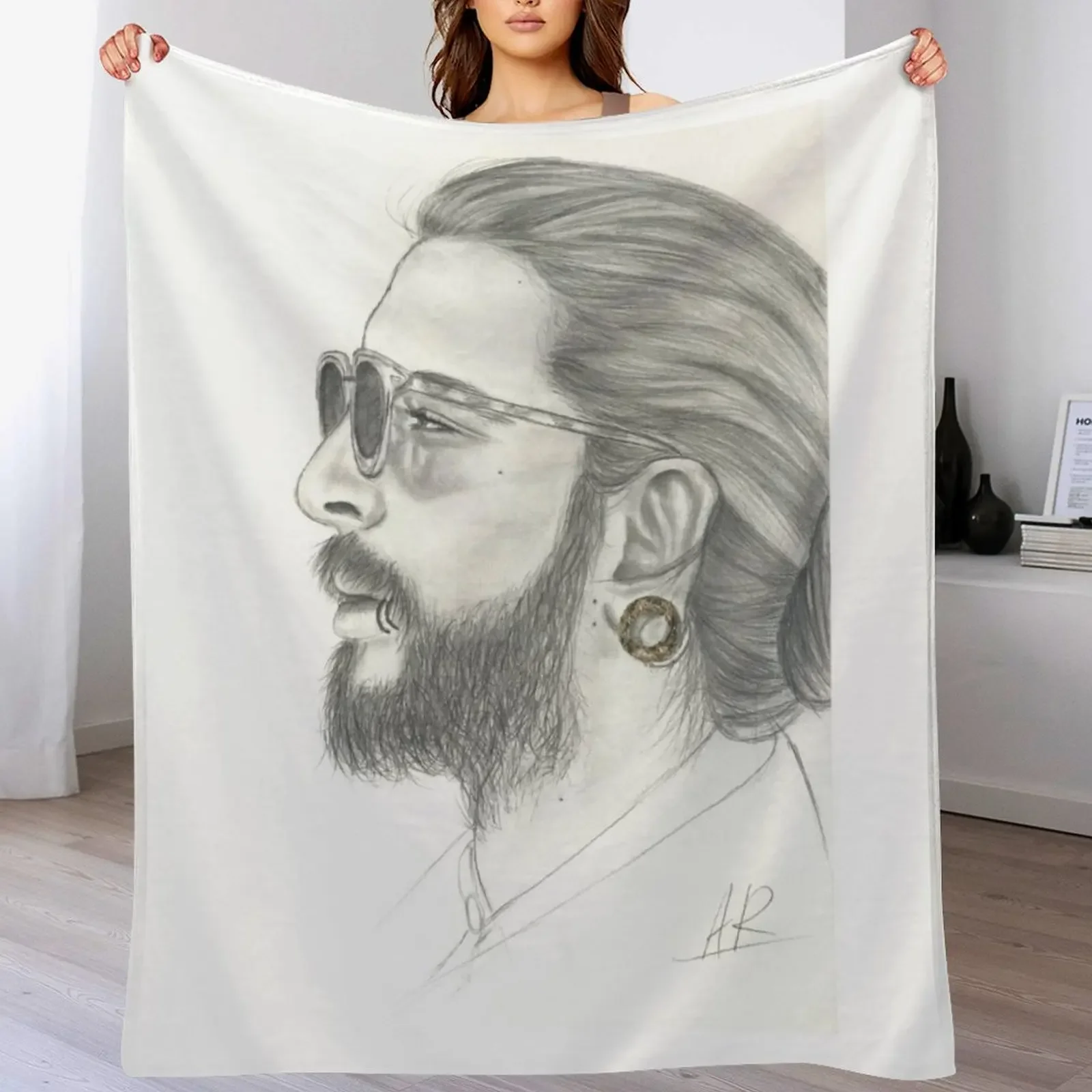 

Tom Kaulitz Tokio Hotel Throw Blanket Soft Warm Blanket Gift for Men Women Adults