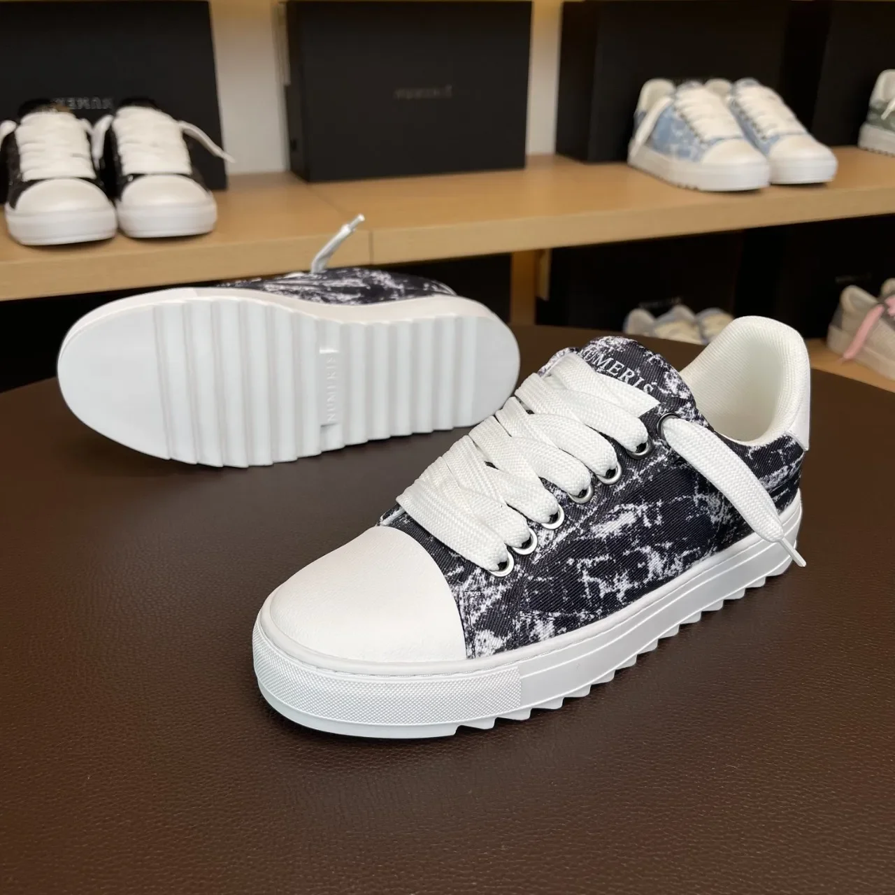 New Thick Bottom Casual Shoes Unisex Breathable All-Match Anti-Slip Skate Shoes for Youth in Various Seasons