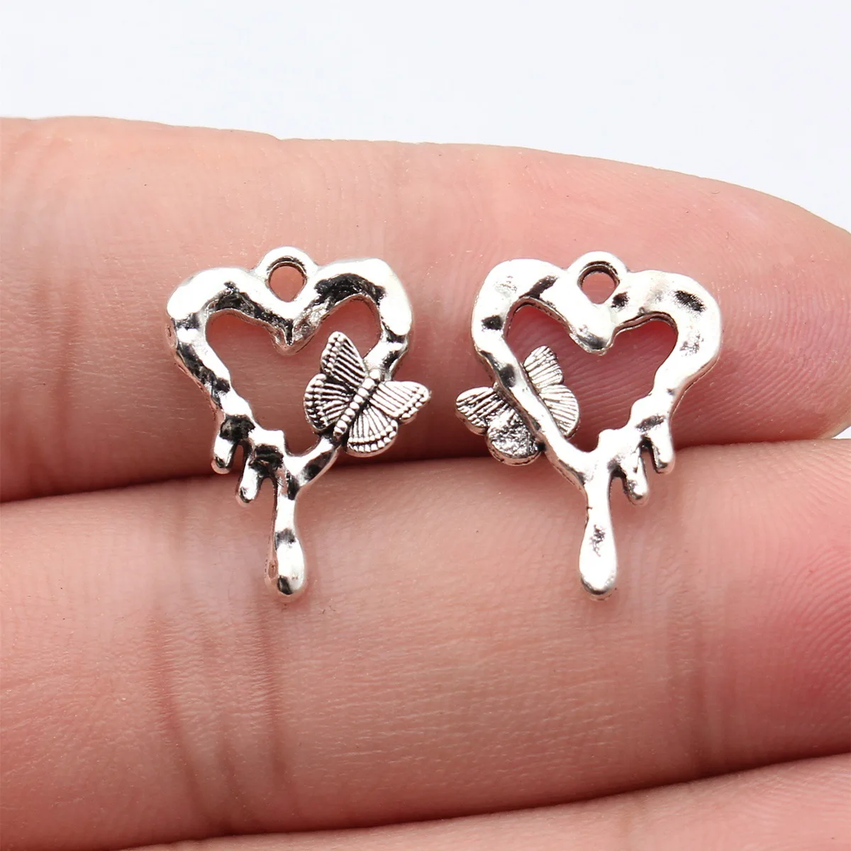 20Pcs/Lot 20x14mm Antique Silver Color Openwork Butterfly and Heart Charms Pendants DIY Jewelry Making Accessories