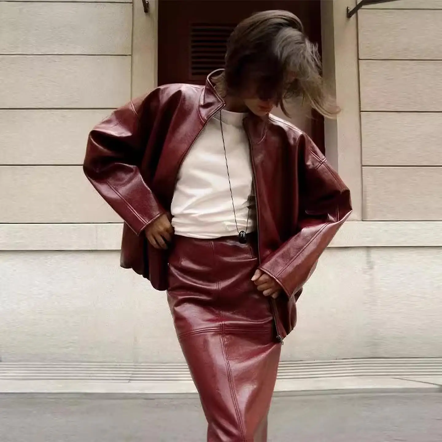 الأمريكية الرجعية الوقوف طوق الجلود Jaet ميدي تنورة عادية منتصف الخصر السراويل الجلدية المرأة Faion مجموعة ملابس الخريف