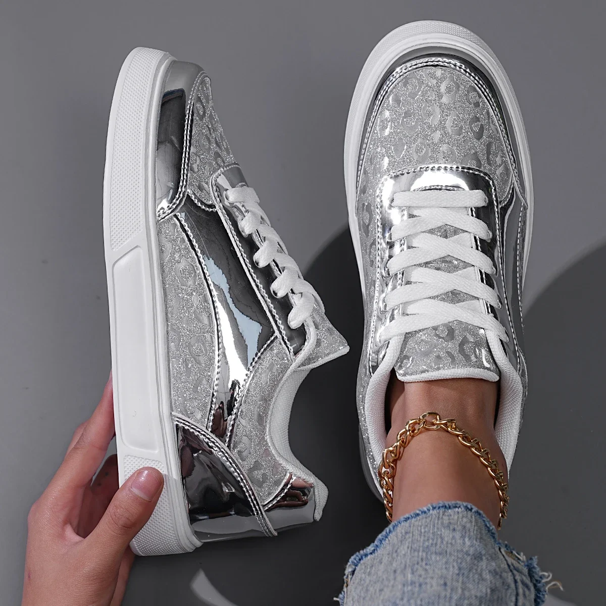 Nieuwe Stijlvolle Dames Skateboard Sneakers Zilver Hardloopsportschoenen Voor Meisjes Comfortabele Lente Buiten Straatsportschoenen