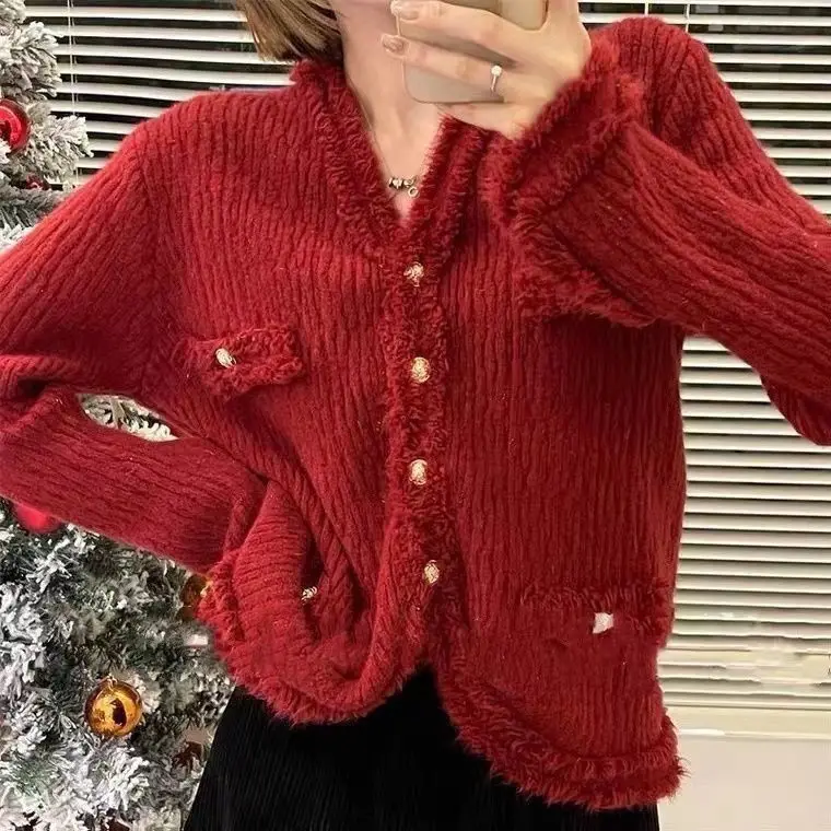 Green V-neck Small Fragrant Style Knitted Cardigan for Women Autumn 2024 New Gentle Style Soft and Sweet Short Jacket