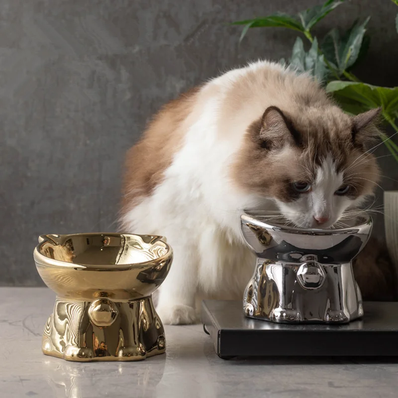 

Personalized Ceramic Pet Bowl Gold and Silver Bells Cat Shaped Bowl Drink Water and Eat Feeder for Puppy Dog Cat Pet Supplies