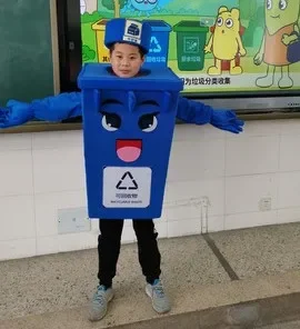 geri dönüşüm kostümü: Çocuklara Eğlenceli ve Sürdürülebilir Bir Halloween Deneyimi Sunan İdeal Seçim