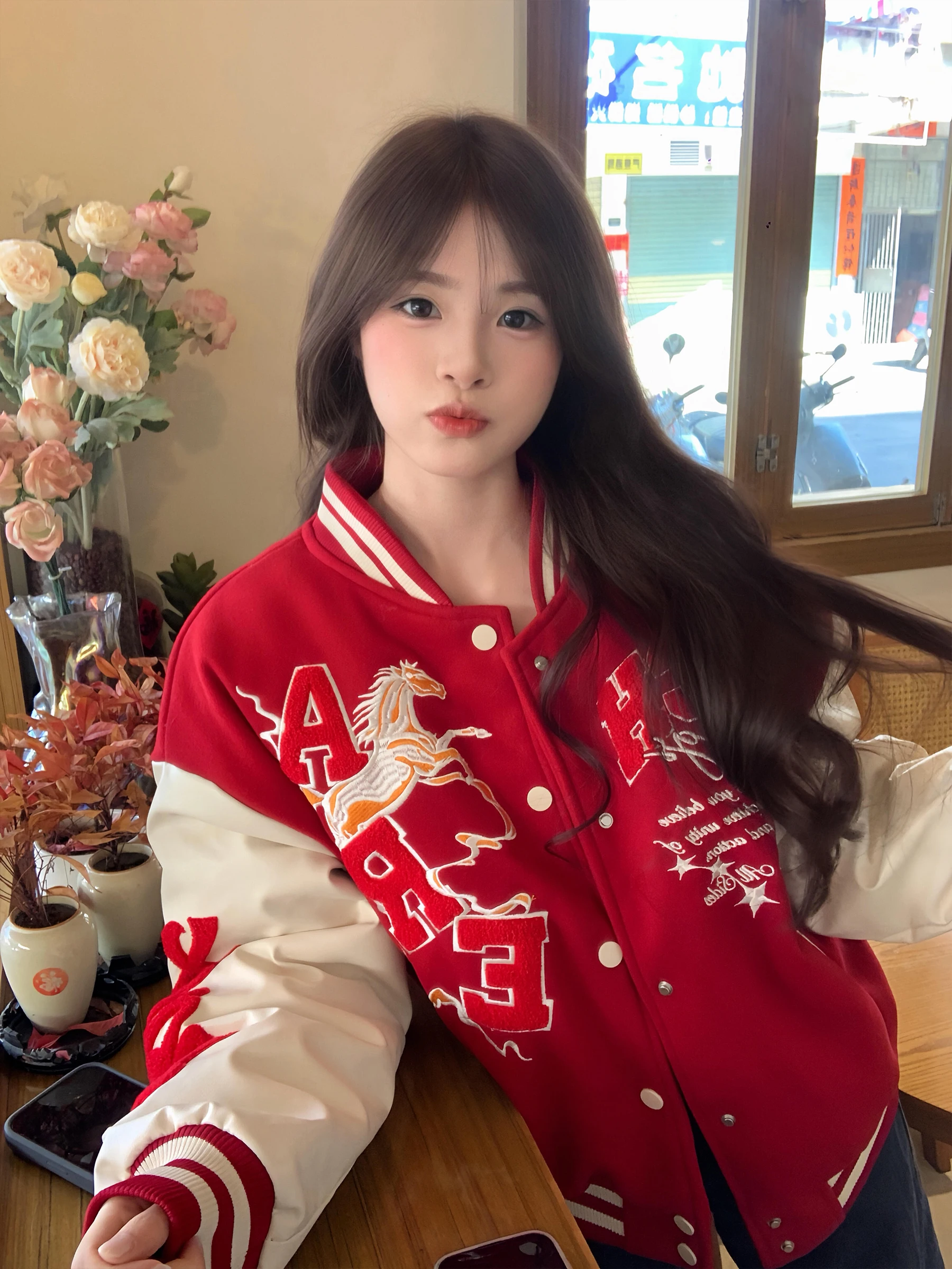 2026年春新作-赤馬年-刺繍入りジャケット-レディース-厚手コットンベースボールコート-ルーズフィット-通勤スタイル-ラウンドネック