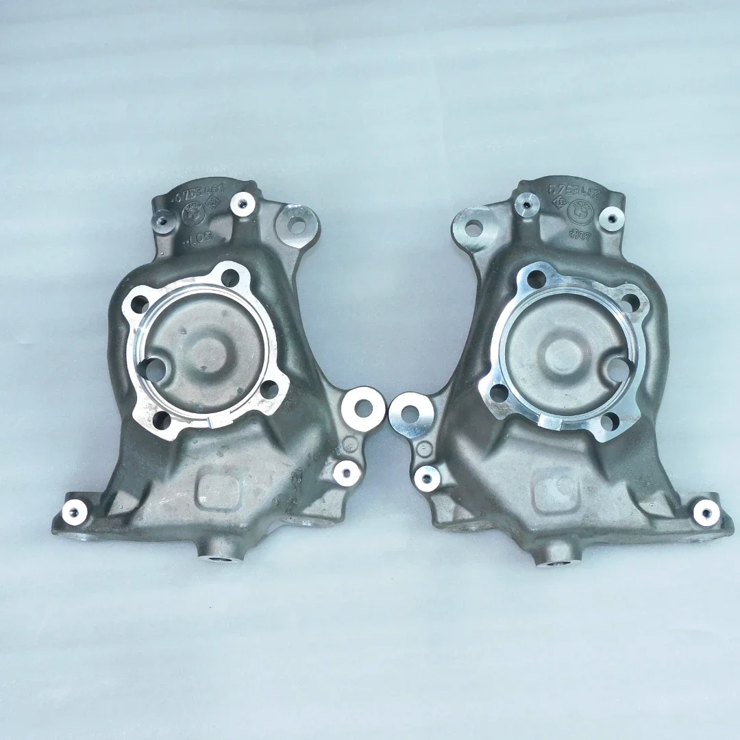 Car McPherson independent suspension 31216753461 steering knuckle  is suitable for the BMW 7-series E65 E66 Swing bearing