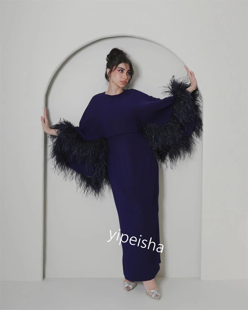 Customized  S Feather Clubbing A-line O-Neck Bespoke Occasion Gown Midi Dresses Saudi Arabia