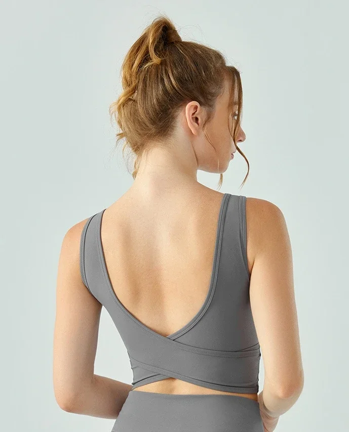 Yoga Vest Female Drop half fixed cup Bare skin Cross Beauty Back Sports underwear bra Tight quick drying workout vest