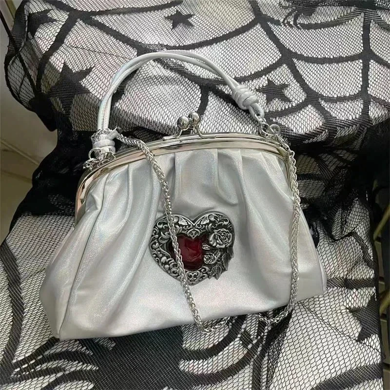 

Голографическая сумка-клатч в готическом панк-стиле с декором в виде сердца и стразами, дизайнерская сумка через плечо с рюшами и цепочкой, женская сумка-кроссбоди в стиле Y2K