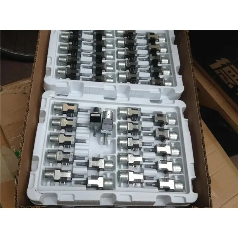 RK168 6 Gang Motor Potentiometer B100K 100KBX6 with 25MMF Tap Handle for Amplifier Audio Volume Control Replacement