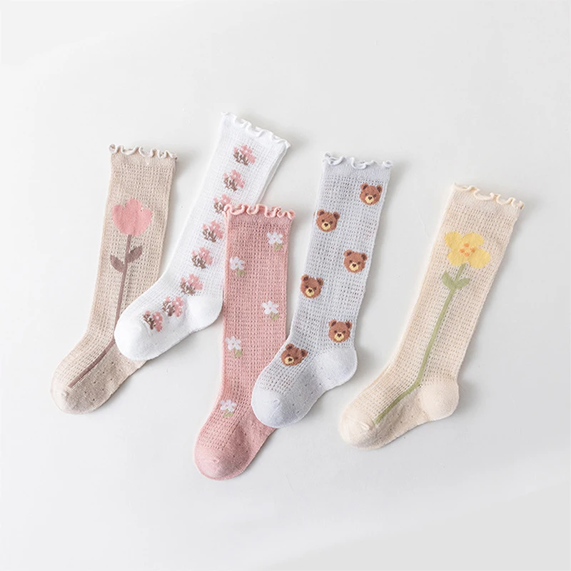 Suefunskry-meias mid-calf com estampa de flores para meninas, meias finas de malha respirável com urso e proteção contra mosquitos para crianças, verão