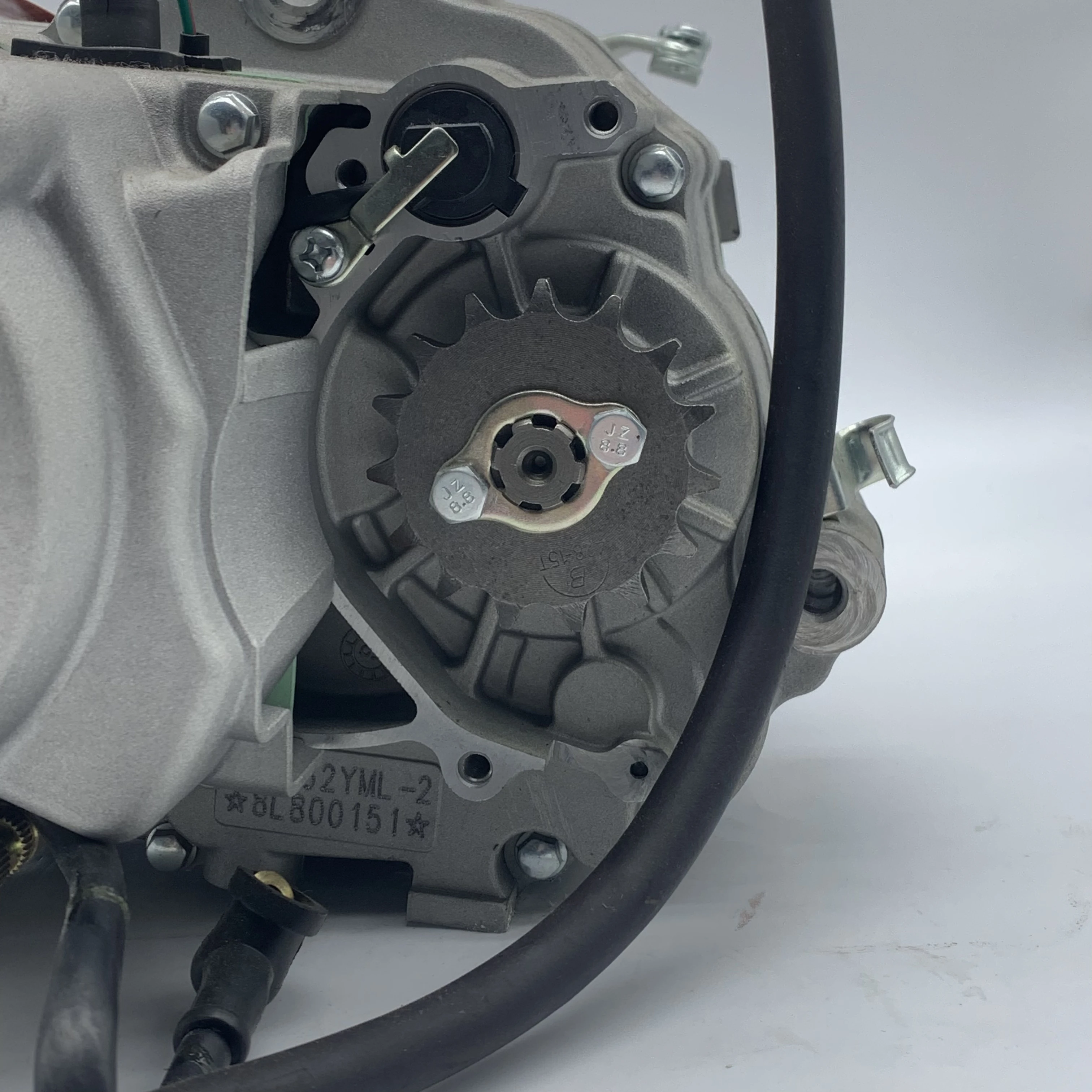 

Original Factory Zongshen Zs190 Engine Daytona 190 Oil Cooling Retro Motorcycle Horizontal Engine 62mm Cylinder Bore