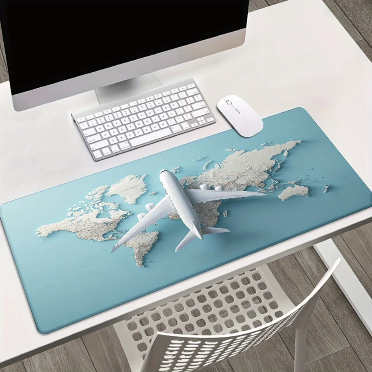 

The anti-slip rubber base of the aircraft sky glide mouse pad is a versatile computer accessory for both gaming and office use