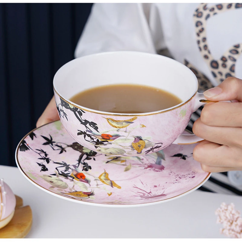 High-end Afternoon Tea Mug British Style Porcelain Coffee Cup European Painted Flower and Bird Bone China Teapot and Cup Set