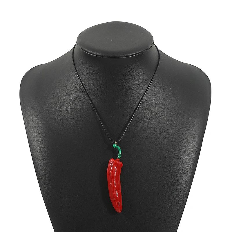 1Pc Creative Simulation Vegetable Stacking Necklace Simple Design Cute Red Chilli Pendant Necklace Women's Party Jewellery