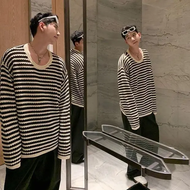 Maglione a maniche lunghe cavo a righe lavorato a maglia all'uncinetto retrò vento pigro Top casual girocollo da uomo sottile primaverile e autunnale