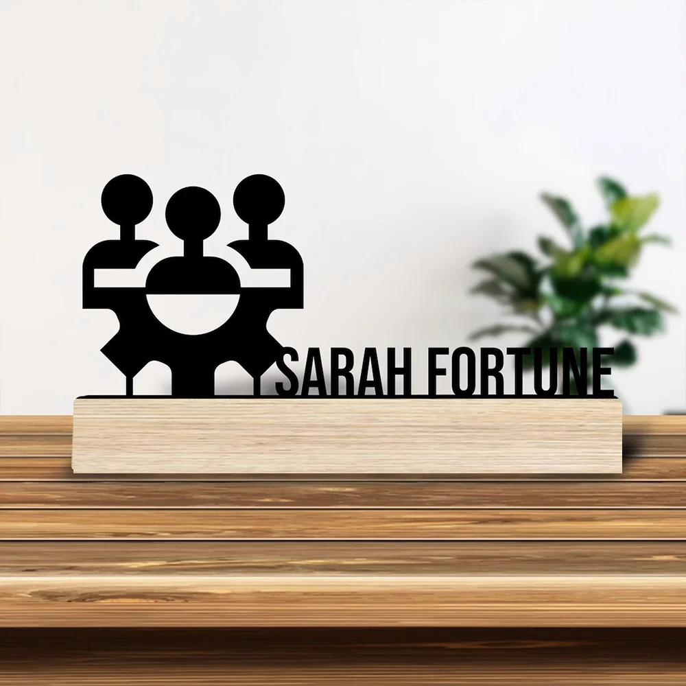 1pc Metal Ornaments with Customizable Names Customizable Content With Wooden Base Housewarming Gift,Metal Ornament Decoration