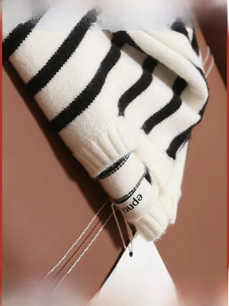 

Loose round Ne Striped Knitted Base Layer Sweater for Men Autumn Winter Faionable Island Sle Casual Youthwear