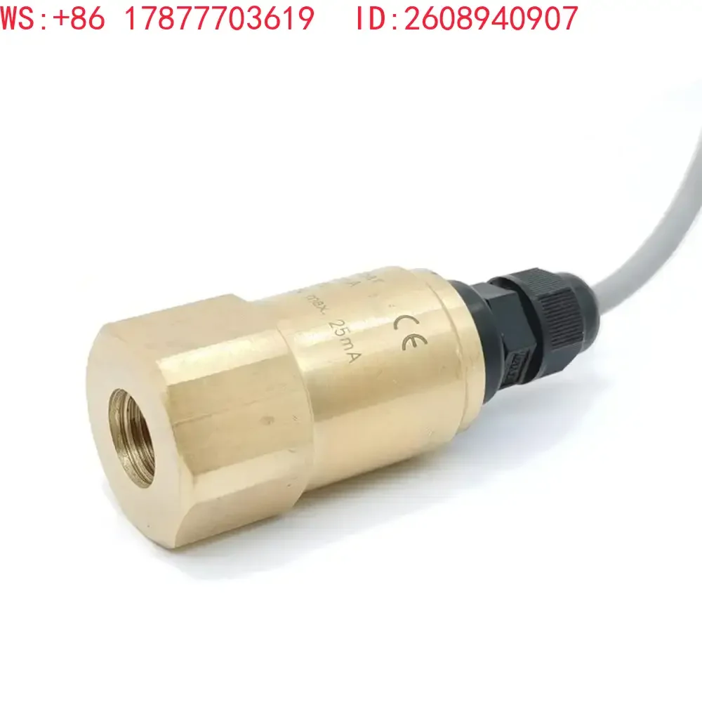 0.5v-4.5v Refrigerant Pressure Sensor Transmitter 7/16-20UNF Internal Thread External Thread