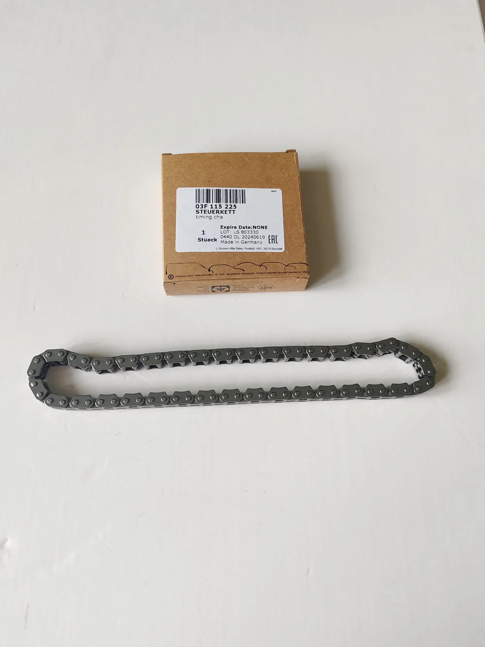 OEM Oil Pump Chain 03F 115 225 Fits for BMW 1 Series 3 Series 5 Series 11417602646 for Audi VW Skoda Seat 03F115225 Chain