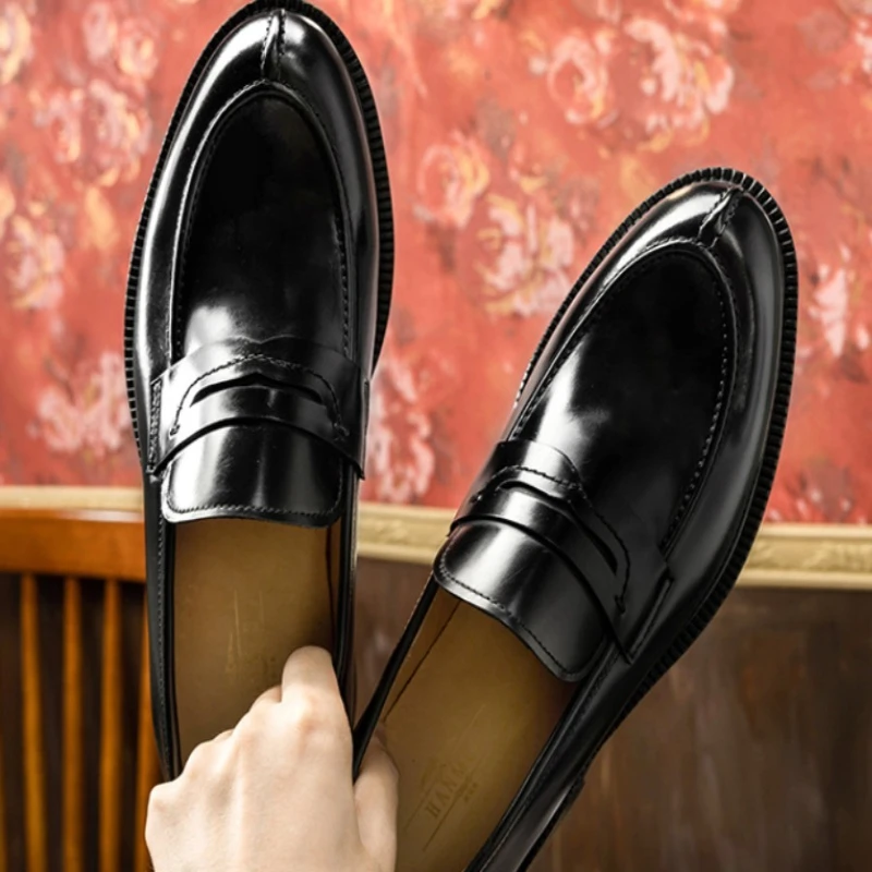 

Men Loafers Shoes Genuine Leather Solid Color Low Heel Classic Comfortable Business Men Shoes