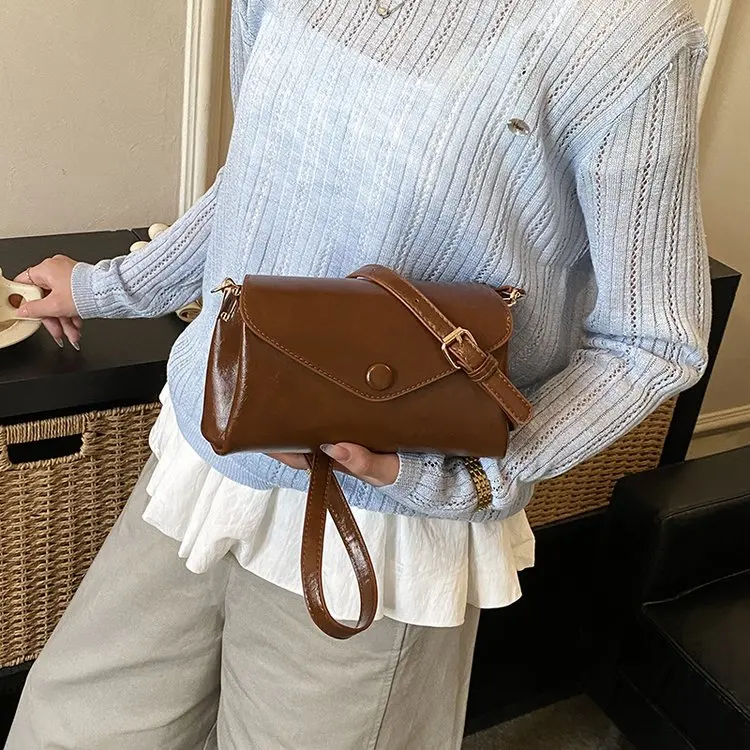 

2026 New Retro Trend Simple High Sense Women's Fashion Casual Versatile Temperament Shoulder Messenger Bag