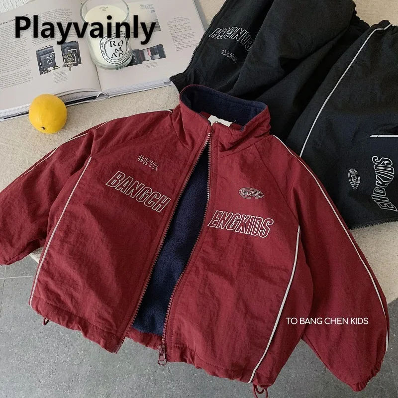 

Новое зимнее флисовое теплое пальто для мальчиков, черное, красное, с буквенным принтом, на молнии, воротник-стойка, утепленная куртка, модная детская верхняя одежда H0630