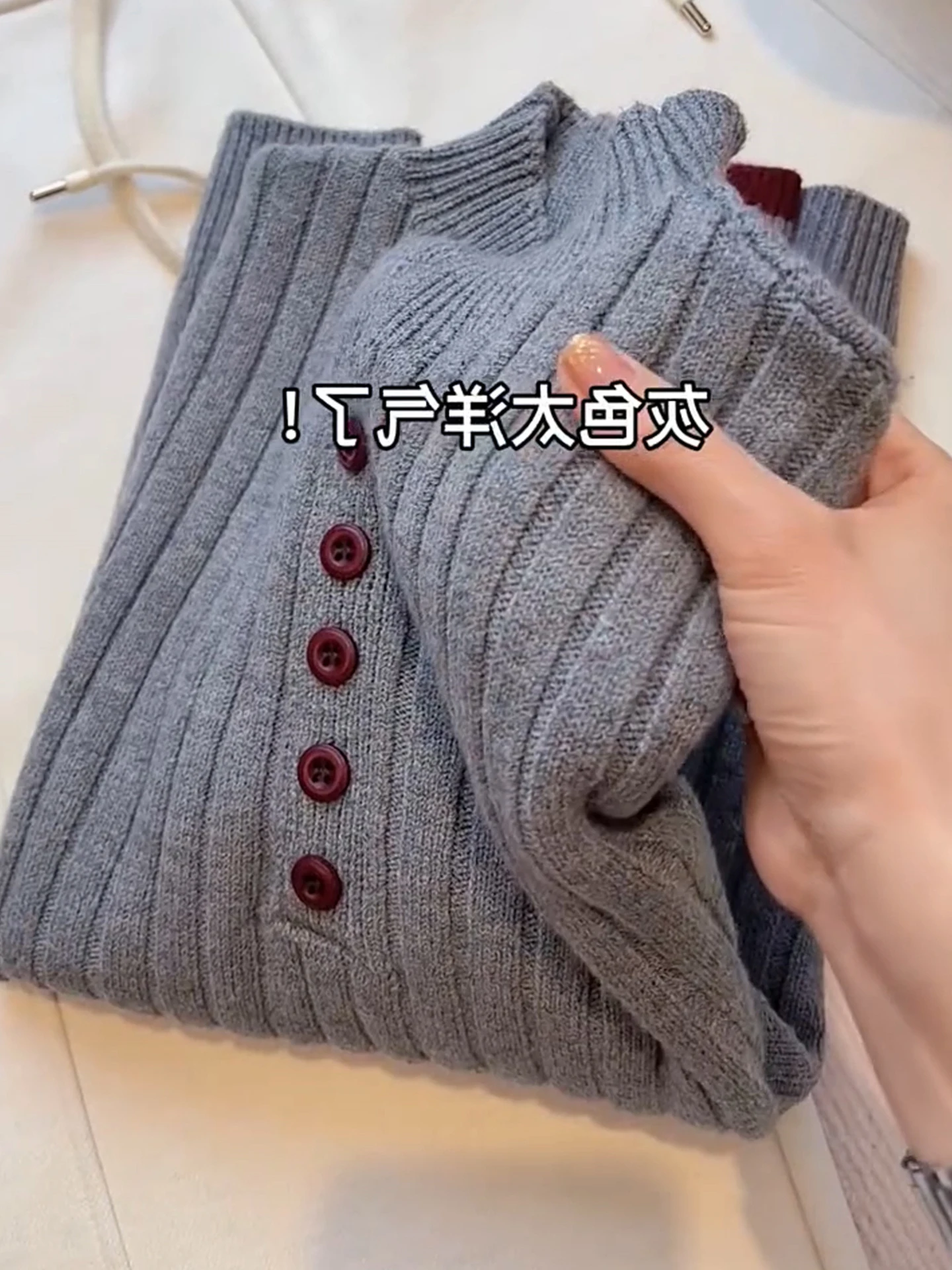 

Стильный корейский вязаный свитер с длинными рукавами, в стиле колор-блок, приталенный, базовый слой, модный, для повседневной носки, стандартный крой, средней мягкости.